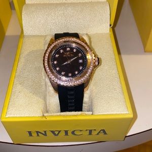 Women’s invocation diamond watch
